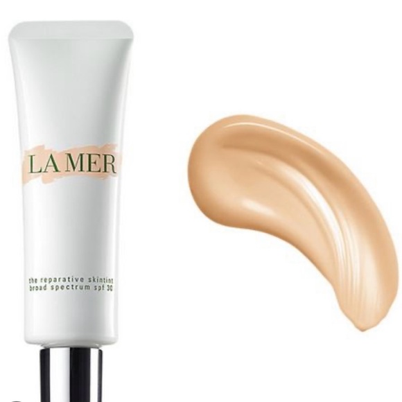 La Mer Reparative Skintint SPF30 - Picture 2 of 5